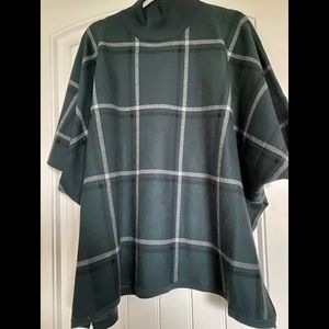 Max studio turtleneck poncho